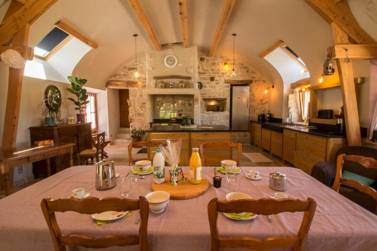 2 La Grange Des Hirondelles 3 Lits Doubles 6 Adultes Situe Entre Bourgogne Morvan Et Vignoble Maison Entiere Labellisee A De France Sous 71 G 2005 Labellise 3 Epis - Loft Grand Volume Dans Corps De Ferme Renovee Chez Maymard Yannick Ferienhaus