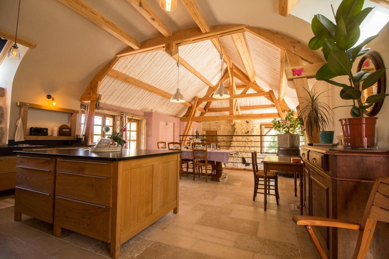 Ferienhaus 2 La Grange Des Hirondelles 3 Lits Doubles 6 Adultes Situe Entre Bourgogne Morvan Et Vignoble Maison Entiere Labellisee A De France Sous 71 G 2005 Labellise 3 Epis - Loft Grand Volume Dans Corps De Ferme Renovee Chez Maymard Yannick