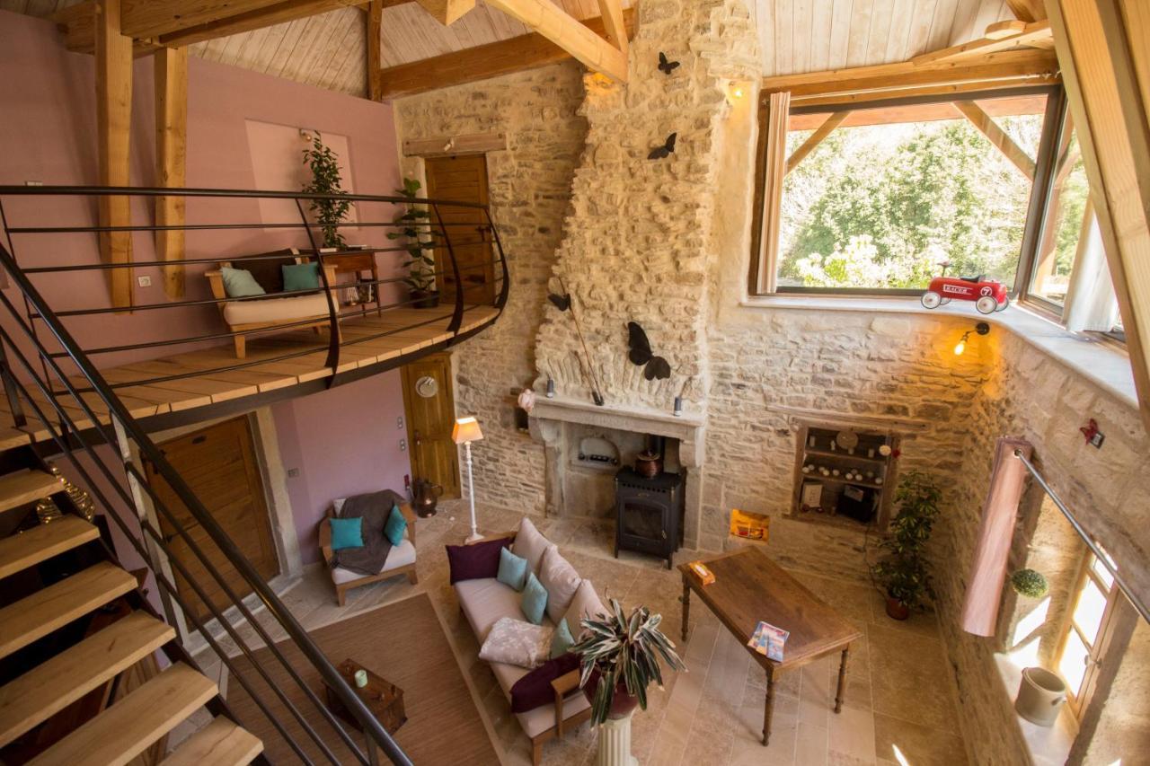Ferienhaus 2 La Grange Des Hirondelles 3 Lits Doubles 6 Adultes Situe Entre Bourgogne Morvan Et Vignoble Maison Entiere Labellisee A De France Sous 71 G 2005 Labellise 3 Epis - Loft Grand Volume Dans Corps De Ferme Renovee Chez Maymard Yannick